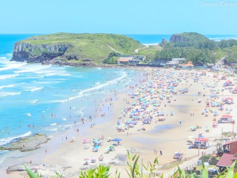 Kitnet K1 Em Torres-Rs - Na Mais Bela Praia Gaucha - Cozinha - Banheiro - Ar Condicionado - Smart Tv 32' - Wi-Fi - Anfitria Superhost No Bnb Exteriör bild