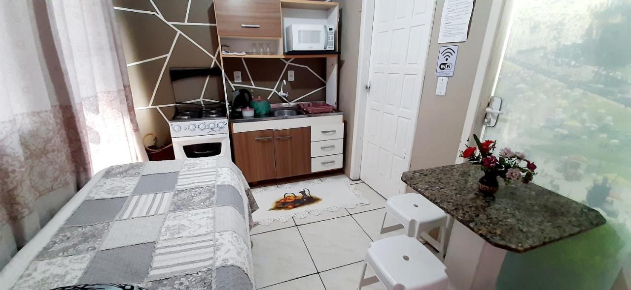 Kitnet K1 Em Torres-Rs - Na Mais Bela Praia Gaucha - Cozinha - Banheiro - Ar Condicionado - Smart Tv 32' - Wi-Fi - Anfitria Superhost No Bnb Exteriör bild