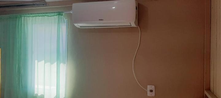 Kitnet K1 Em Torres-Rs - Na Mais Bela Praia Gaucha - Cozinha - Banheiro - Ar Condicionado - Smart Tv 32' - Wi-Fi - Anfitria Superhost No Bnb Exteriör bild