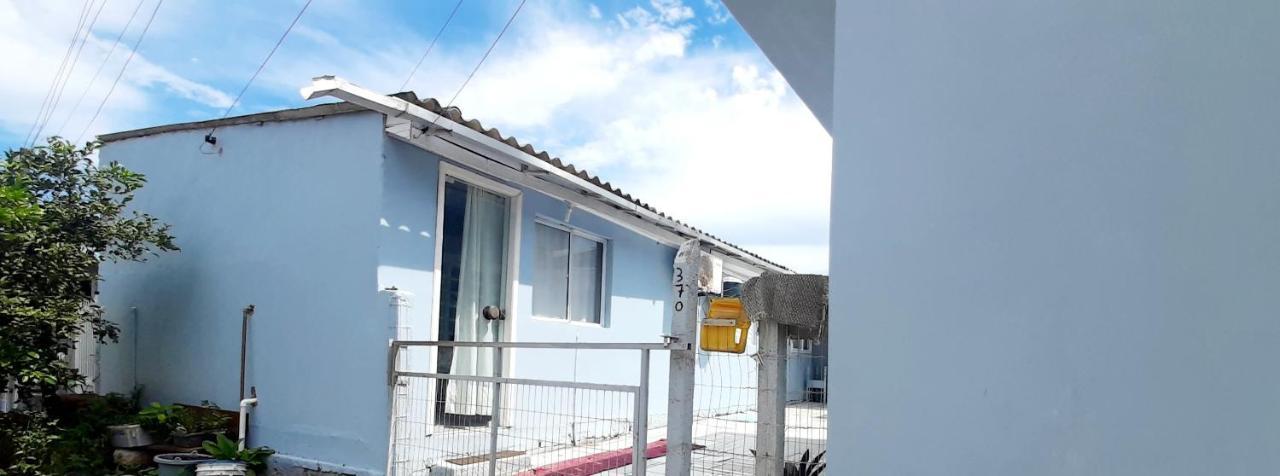 Kitnet K1 Em Torres-Rs - Na Mais Bela Praia Gaucha - Cozinha - Banheiro - Ar Condicionado - Smart Tv 32' - Wi-Fi - Anfitria Superhost No Bnb Exteriör bild