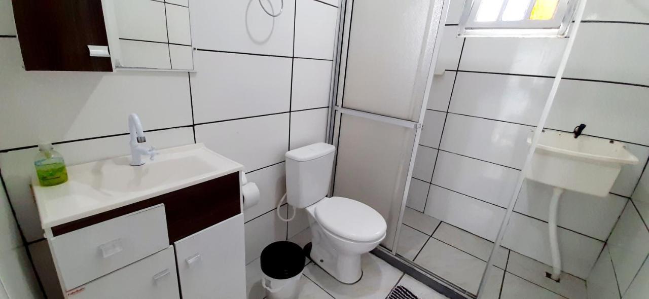 Kitnet K1 Em Torres-Rs - Na Mais Bela Praia Gaucha - Cozinha - Banheiro - Ar Condicionado - Smart Tv 32' - Wi-Fi - Anfitria Superhost No Bnb Exteriör bild