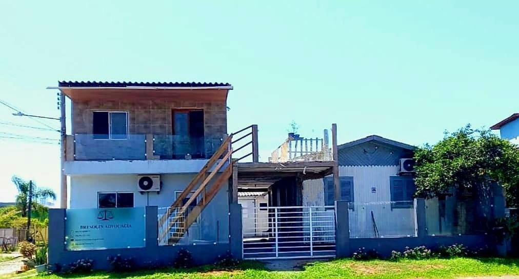 Kitnet K1 Em Torres-Rs - Na Mais Bela Praia Gaucha - Cozinha - Banheiro - Ar Condicionado - Smart Tv 32' - Wi-Fi - Anfitria Superhost No Bnb Exteriör bild